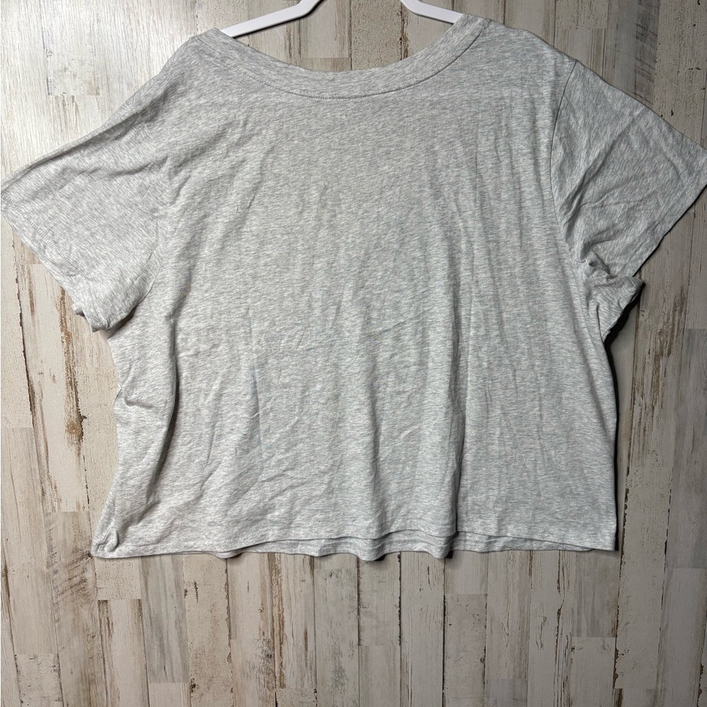 NEW UNIVERSAL THREAD Cropped V Neck Short Sleeve Cotton T Shirt Gray 3X NWT - Picture 8 of 15